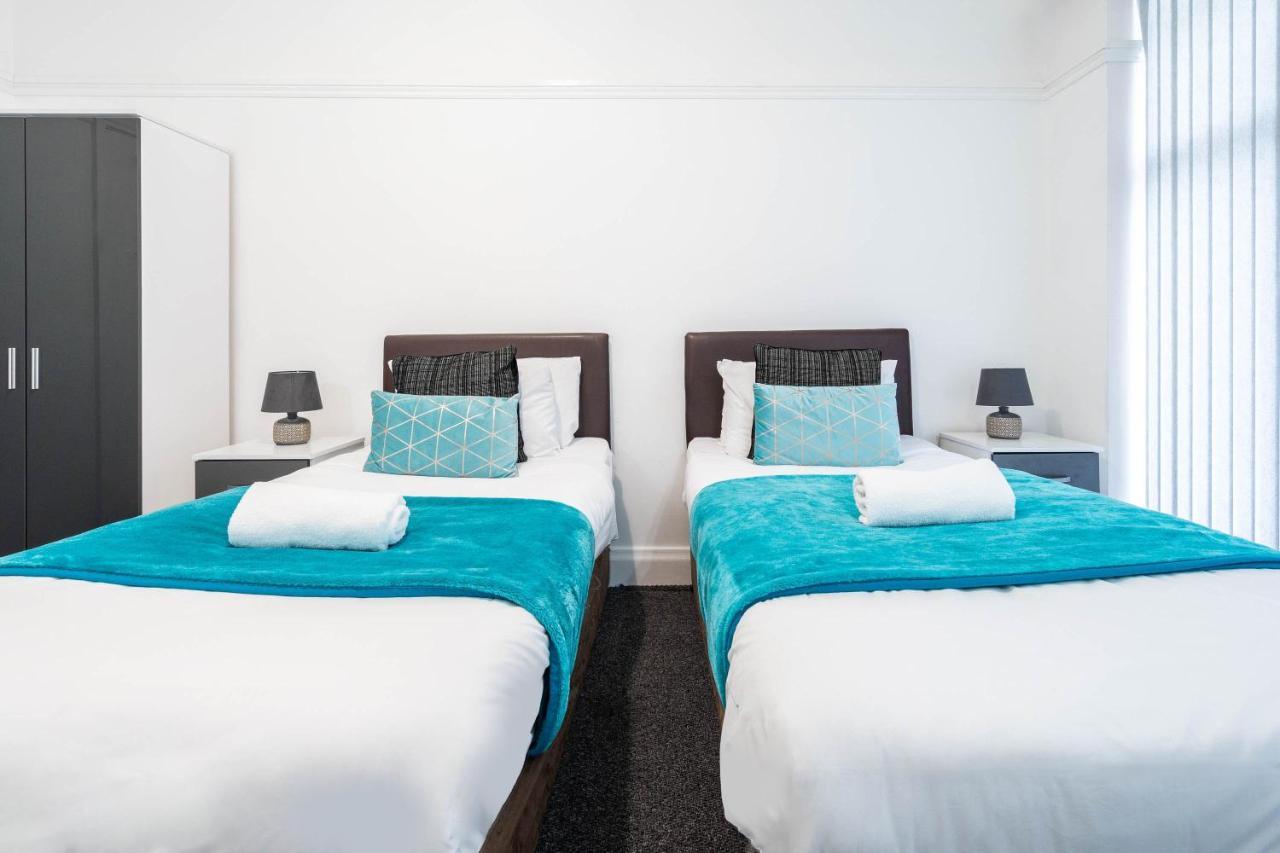 5 Bedroom House - 11 Guests - Garden - Wifi - Smart Tv - Top Rated - Large Driveway 4 Multiple Vehicles - Perfect For Contractors Birmingham Exteriér fotografie