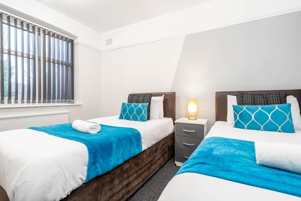 5 Bedroom House - 11 Guests - Garden - Wifi - Smart Tv - Top Rated - Large Driveway 4 Multiple Vehicles - Perfect For Contractors Birmingham Exteriér fotografie
