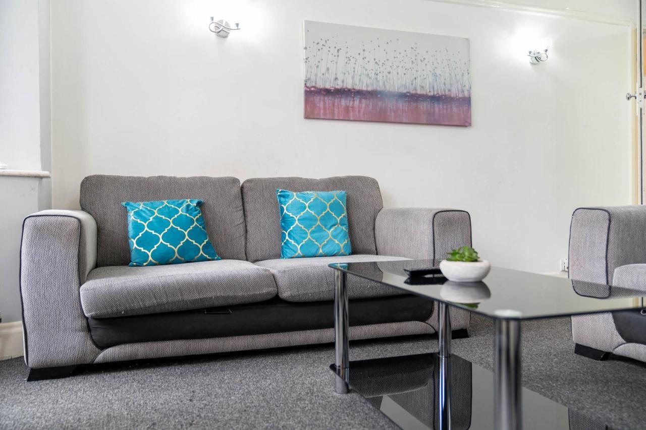 5 Bedroom House - 11 Guests - Garden - Wifi - Smart Tv - Top Rated - Large Driveway 4 Multiple Vehicles - Perfect For Contractors Birmingham Exteriér fotografie