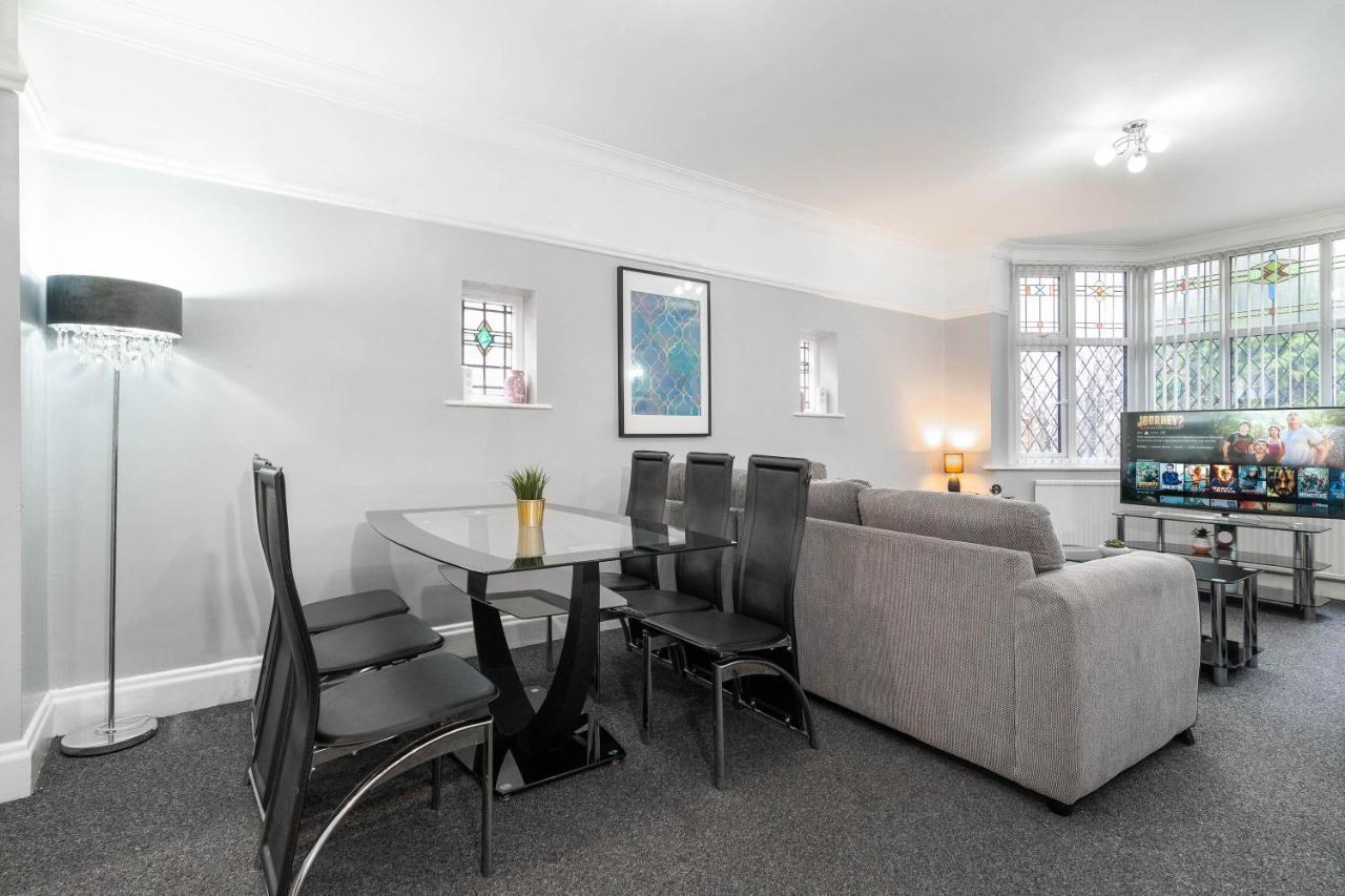 5 Bedroom House - 11 Guests - Garden - Wifi - Smart Tv - Top Rated - Large Driveway 4 Multiple Vehicles - Perfect For Contractors Birmingham Exteriér fotografie